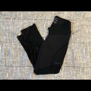 Nike 7/8 length mesh leggings